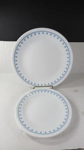 Corelle/Corning 2 Livingware Glas blau Schneeflocke Girlande MITTAGESSEN und BEILAGEN Teller - Bild 1 von 5