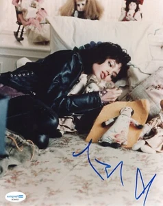 ONE TIME SUPER SALE! Angelina Jolie GIA Signed Autographed 8x10 Photo ACOA COA! - Picture 1 of 2