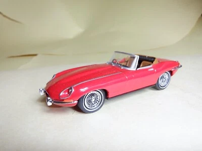DYB02M  DINKY MATCHBOX 1967 JAGUAR E TYPE RED CONVERTIBLEORIGINAL BOX 1:43 - Image 1 of 4