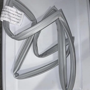 Westinghouse  WTM5200WB-R   Fridge   Door  Seal  Push In (MADE IN AUS) - Picture 1 of 3