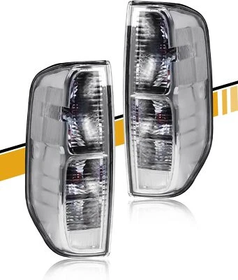 Par de luces traseras transparentes para Nissan Frontier 2005-2021 | Suzuki Equator 2009-2012  Foto 1 de 4