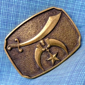 Masonic Shriner Emblem Belt Buckle Scimitar Claws Sphinx Star Vtg 70s BTS.QRT565 - Picture 1 of 9