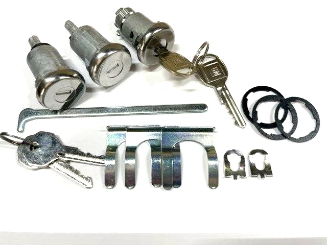 Door  and Trunk Lock Set With Late Keys For 1961 Oldsmobile Cutlass Models - Image 1 of 3