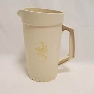 Vintage Tupperware Almond & Harvest Gold 1 Quart Pitcher 874-7 No Lid - Picture 1 of 5