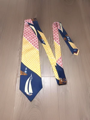 Corbata de seda Nautica - 4” x 59” - impresión de velero arte pop, estilo vintage Foto 1 de 4