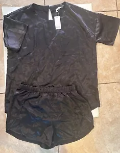 Women’s 2 piece Sleepwear Tee and Shorts Set size S - Picture 1 of 2