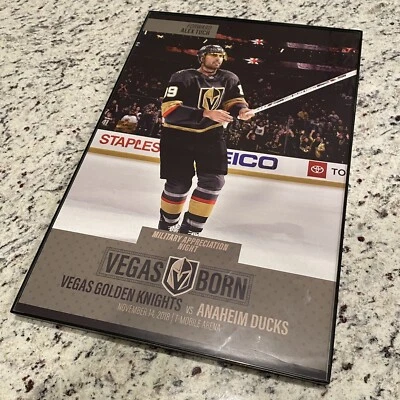 Плакат Alex Tuch Vegas Golden Knights инаугурационный сезон в рамке 11x17 - Изображение 1 из 2