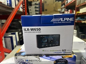 Alpine ILX-W650 2 DIN Digital Media Player Bluetooth Apple CarPlay Android Auto - Picture 1 of 1