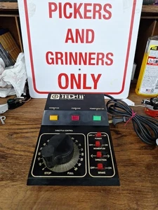 MRC TECH II 2 Loco-Motion 2500 Modelo Tren Controlador DC Transformador - Imagen 1 de 6