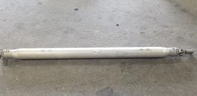 17 CHEVY SILVERADO 1500 REAR DRIVE SHAFT 5.3L 4X2 2WD EXTENDED CAB 84202538 Foto 1 de 4