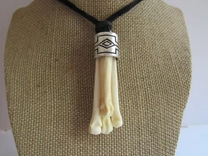 Coyote Foot Bone Pendant Necklace Buckskin Animal Bone Jewelry N4727 - Picture 1 of 7
