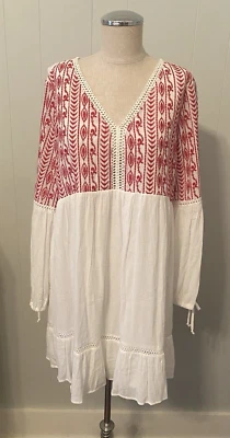 全新无标签 Xhilaration 白色短波西米亚连衣裙 带红色刺绣紧身衣 - L 码 — 第 1/4 张图片