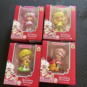 TLS TOY The World Of Strawberry Shortcake Minifigure 2023 NIB New 1 Each 4 Total - Picture 1 of 6