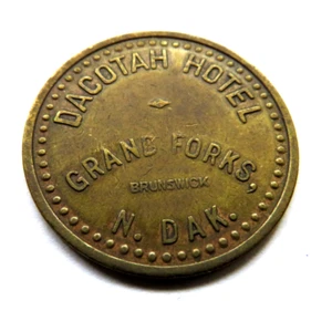DACOTAH HOTEL - GRAND FORKS BRUNSWICK N. DAKOTA BUONO PER 50 CENTESIMI IN GETTONE COMMERCIALE - Foto 1 di 2