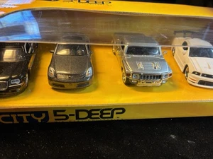 Jada Toys Dub City 5-Deep 2006 Dodge Magnum R/T, 2003 Infiniti G35, Hummer H3T - Picture 1 of 7