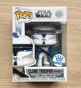 Funko Pop Star Wars Clone Trooper Phase 1 #689 + Free Protector - Picture 1 of 6