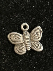 STERLING SILVER DESIGNER SIGNED TEXTURED BUTTERFLY / BUG DANGLE CHARM - Picture 1 of 6