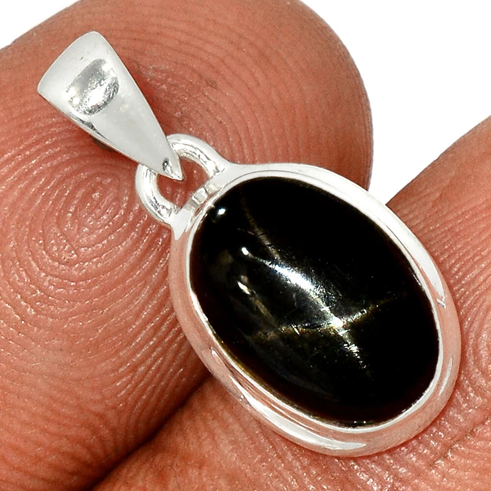 Colgante de plata 925 con diópsido estrella natural, estrella negra de la India CP464474 Foto 1 de 1