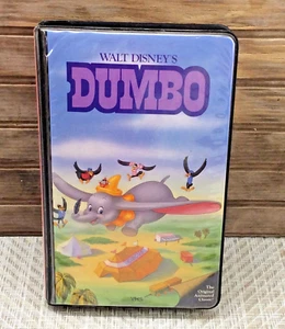 DUMBO Black Diamond VHS #24V Black Clamshell Pink Spine RED LETTERS 1985 Disney - Picture 1 of 8