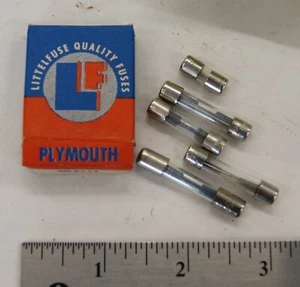 Vintage Plymouth Emergency Fuse Kit Box, 5 Glass Fuses NOS by Littelfuse BN3999 - Bild 1 von 4