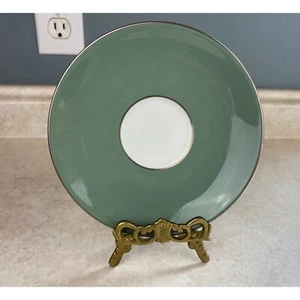 Wedgwood Bone China England Pale Green With White Centre 6" Saucer - Picture 1 of 4
