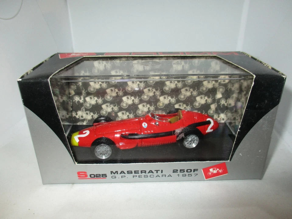 MASERATI 250F G.P.PESCARA 1957 EDIZIONE LIMITATA N.00323 S025 BRUMM SCALA 1:43 - Immagine 1 di 1