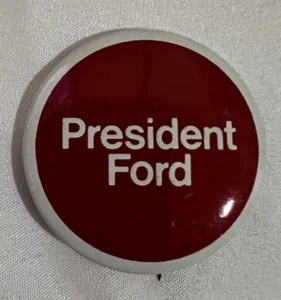 President Gerald Ford Pin Back Campaign Button 1976 Jerry Presidential Political - Picture 1 of 4