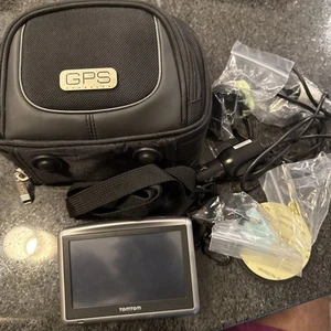 TomTom ONE XL Portable Car 4.3" LCD GPS System USA/Canada navigator receiver Set - Picture 1 of 7