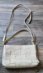 ANNA PAOLA LATTE BRIT Basket Weave Leather Crossbody Shoulder Purse GUC - Picture 1 of 5