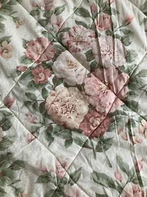 1990s J. C. Penney Reversible Ribbons and Roses Duvet and Bed Skirt (Twin Size) - Image 1 of 4