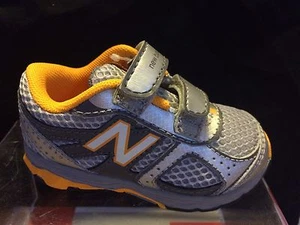 Boys Sneakers New Balance Silver and Yellow Sneakers Little Boys Size 6 1/2 M - Picture 1 of 5