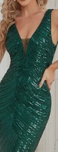 Schönes grünes Kleid Gr. S. - Bild 1 von 3