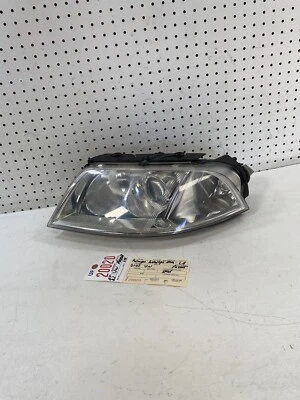 2001 2002 2003 2004 2005 VOLKSWAGEN PASSAT LEFT SIDE HALOGEN HEADLIGHT OEM  - image 1 of 4