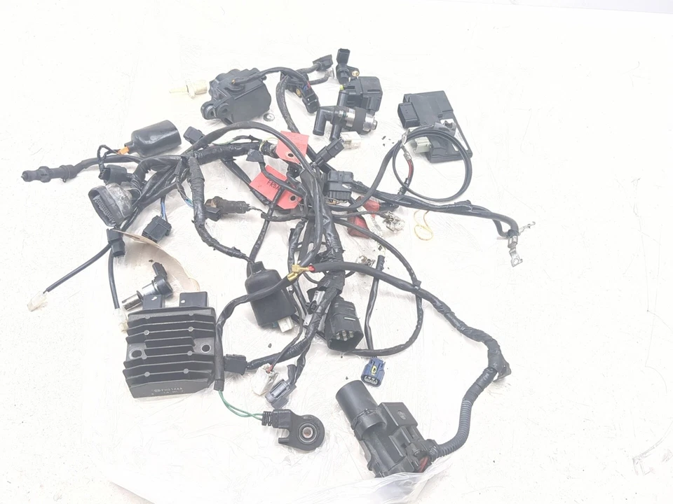 12-16 Honda CBR1000RR ECU Regulador Cableado Relé Sensor Kit Eléctrico Foto 1 de 4