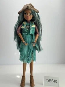 Disney Descendants 2 - Isle of the Lost Uma Gelenkpuppe mit Schuhen und Hut - Bild 1 von 8