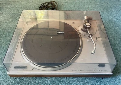 Sanyo TP 1005 ременной привод полуавтоматический проигрыватель пластинок оригинал - Изображение 1 из 4