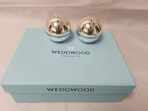 Life Style with Wedgwood Salt And Pepper Set brand new In Box ~ RARE - Picture 1 of 4