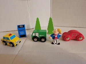 MAXIM Holz STADT Set~Post-Taxi-Auto-Bürgermeister-2013~Thomas\BRIO/Maxim~Jungen & Mädchen-3+ - Bild 1 von 5