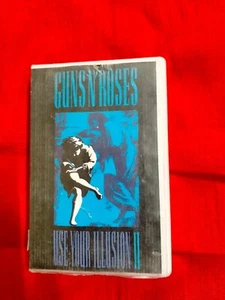GUNS N ROSES USE YOUR ILLUSION II RARE orig CLAMSHELL CASSETTE TAPE INDIA 1994 - Picture 1 of 4