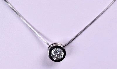 Collar solitario de diamantes de 14K de oro blanco de 18" láser 3/4" Foto 1 de 4