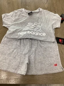 NEW BALANCE GIRLS SHORT SET - Picture 1 of 4