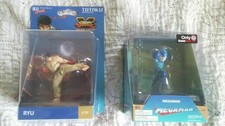 Mega Man/Ryu - Totaku Capcom Collection Figures 38 & 24. New. 