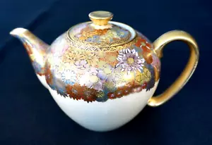 Beautiful Satsuma Teapot, Marked Kamiyama, Japanese Meiji Period - Picture 1 of 5