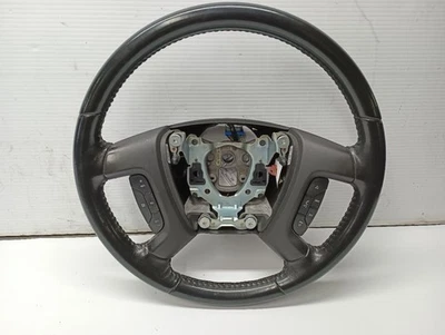 Volante GM 25853068 cuero negro con botones de 2009 Suburban 12421724 Foto 1 de 4