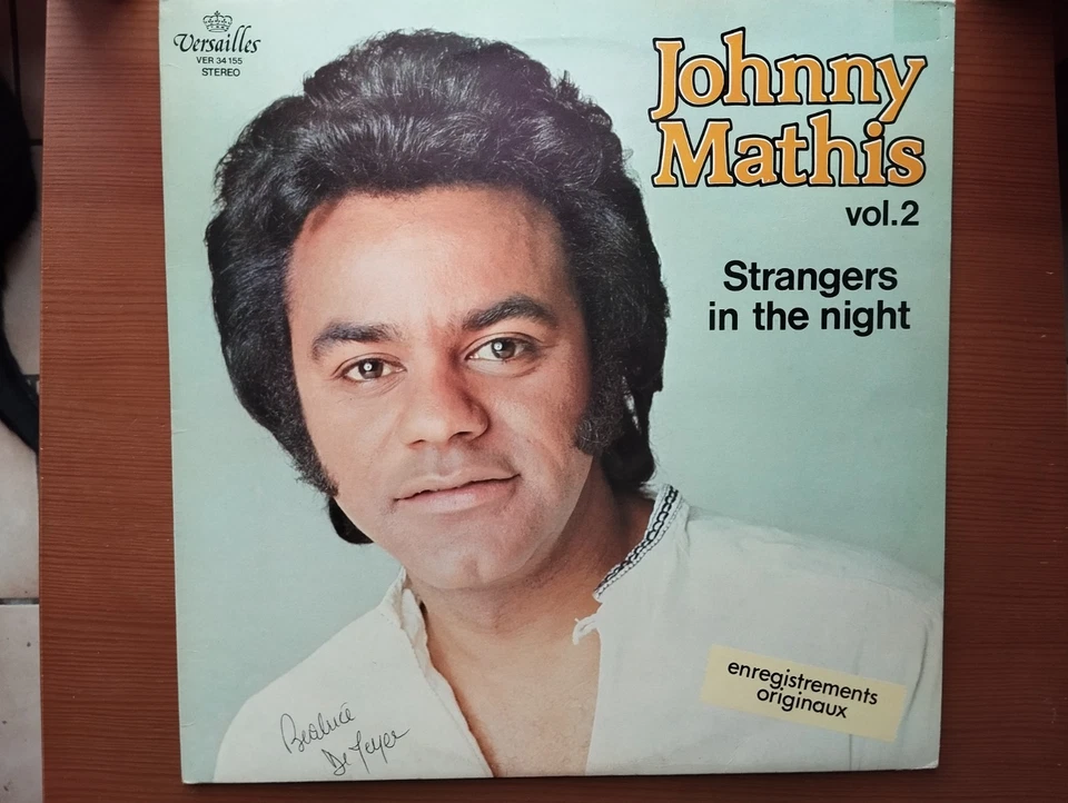 JOHNNY MATHIS - VOL 2 - STRANGERS IN THE NIGHT - VINYLE 33 TOURS - 1978 - Photo 1/2
