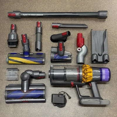 Dyson V15 Detect Absolute Cordless Vacuum Cleaner Animal excellent condition - Image 1 of 4