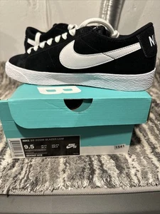*** Nike SB Zoom Blazer Low *** Sz 9.5 Women’s - Picture 1 of 5