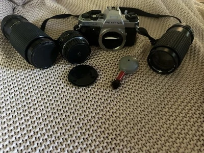 Pentax Super Program with Flash, 3 Lenses, Case, and Bag, Full Set - Image 1 of 4