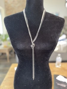 Mehrsträngige Lagenlook geknotet Lariat Quaste Netz Kette Halskette Silber Schwarz Ton - Bild 1 von 3