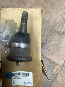 NOS GM 9766423 Front Lower Ball Joint Fits 1984-1995 G10-30 G1500-3500 Vans - Picture 1 of 1